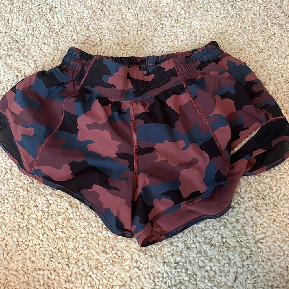 Lululemon hotty hot shorts